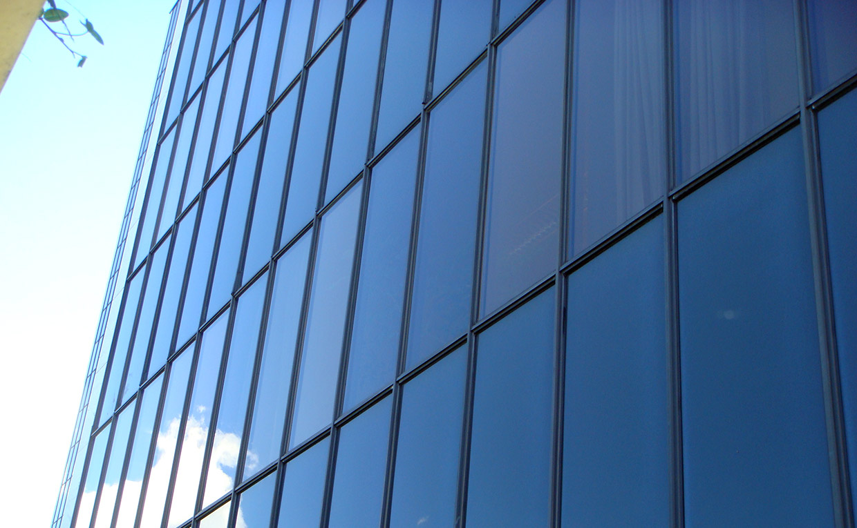Detailansicht der Glasfassade . Sanierung Bürogebäude Vattenfall, Hamburg