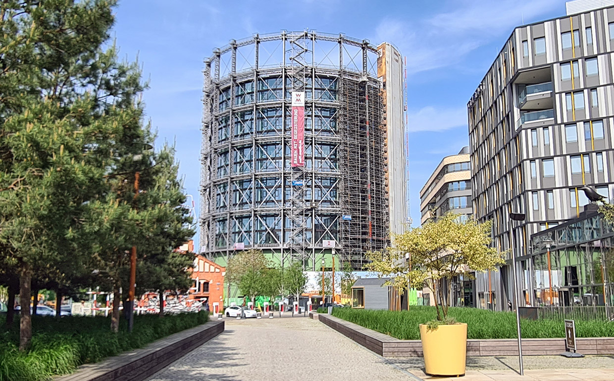 Ansicht Gasometer im Stadtraum . Neubau Verwaltungs- und Veranstaltungsgebäude EUREF-Campus Haus 17