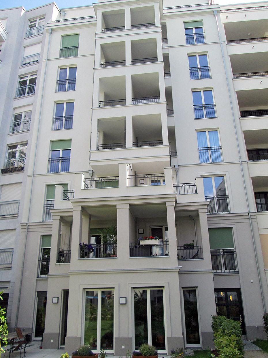 Detailansicht Aussenfassade, Innenhof . Neubau Mehrfamilienhaus, Beuthstraße Berlin